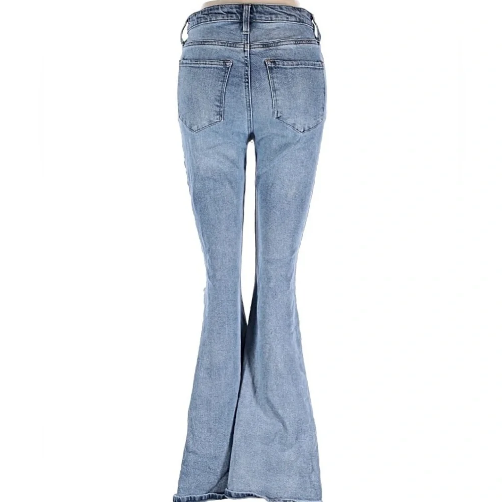 BCBGeneration High Rise Flare Jeans - Picture 3 of 7